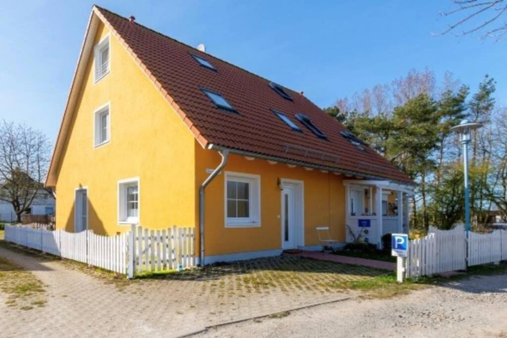 Ferienhaus Sanddorn Breege- Zwischen Bodden & Meer エクステリア 写真